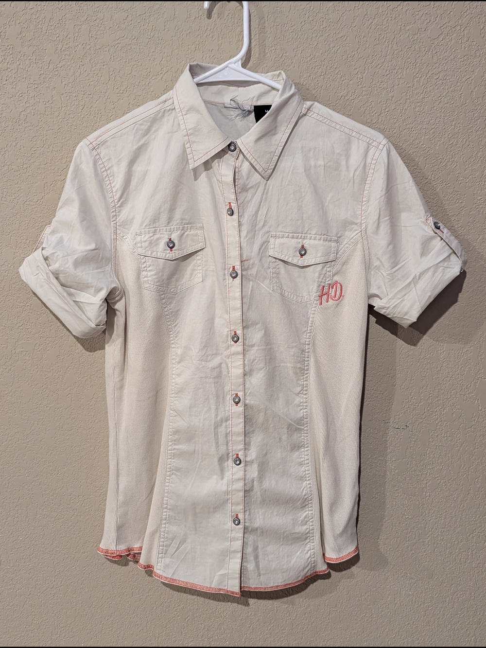 Harley-Davidson Cream Short-Sleeve Button-Down Shirt with Pink Accents